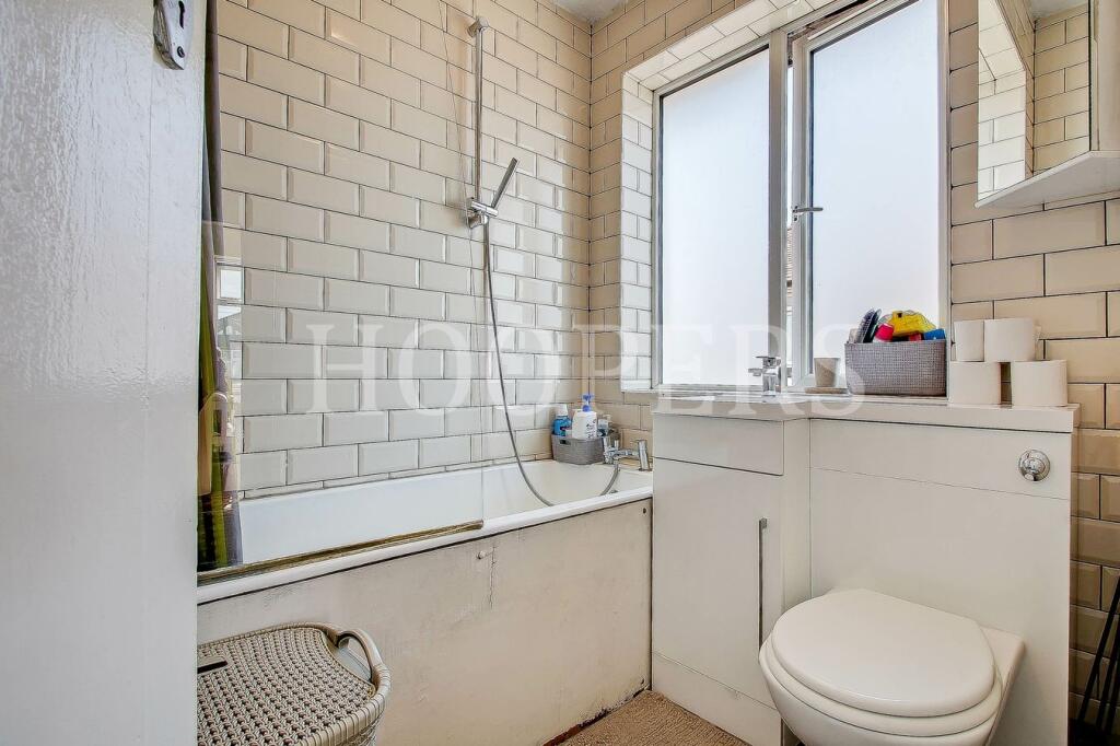 Apartment in London - More