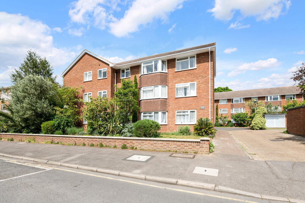 Main image of property: Anglesea Road, Kingston Upon Thames, KT1 2ES