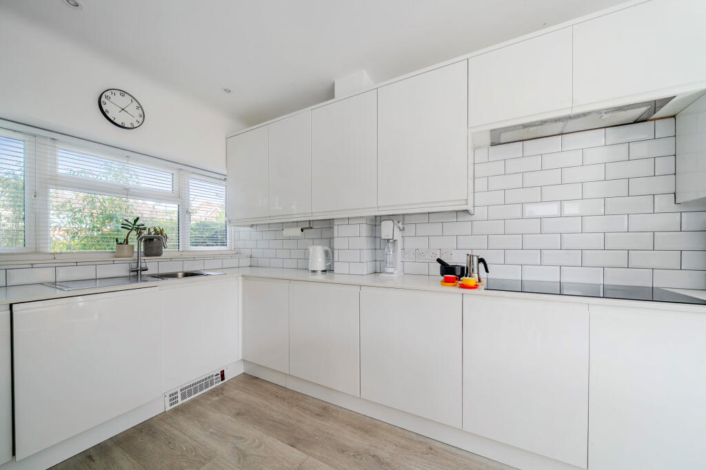 House in Kingston upon Thames - View 5
