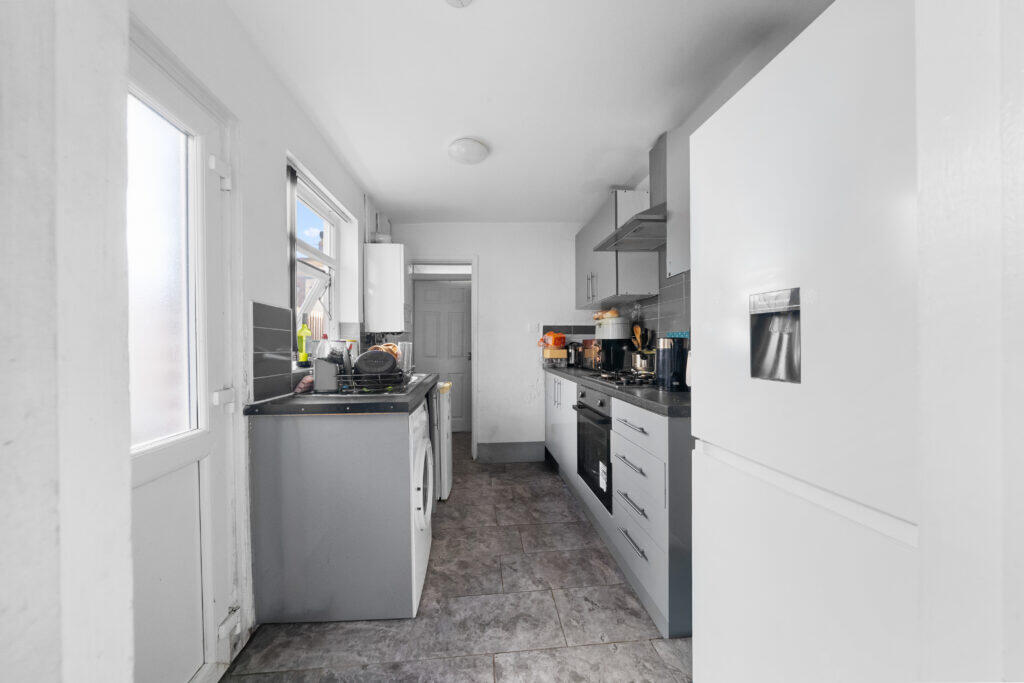 29 Thomson road, Liverpool, L21 1AN photo 3
