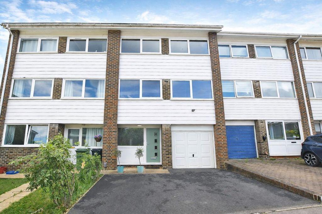 Main image of property: Becksbourne Close, Maidstone