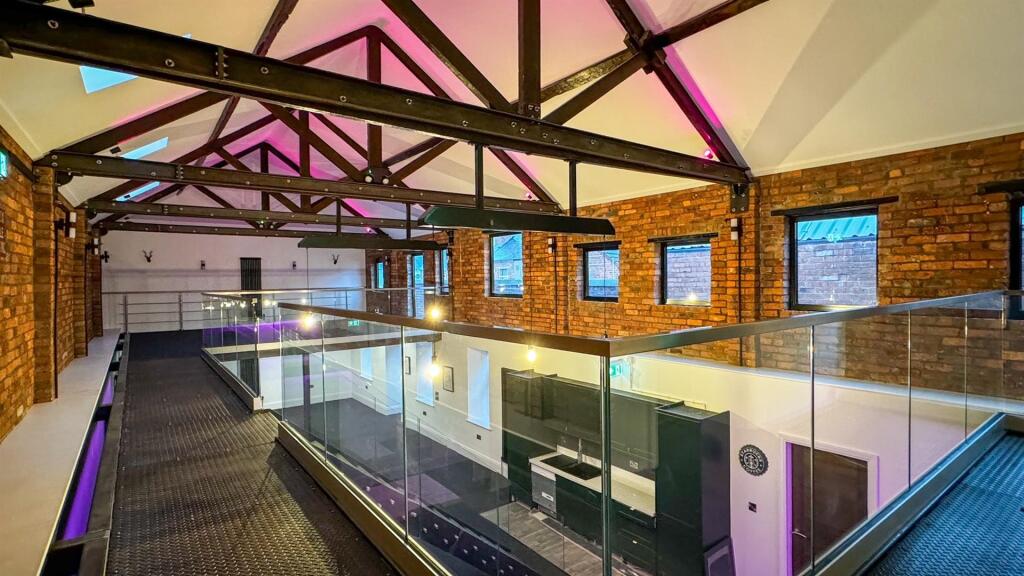 Rear Office 3.JPG