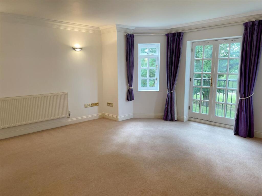 Apartment in Reading - More
