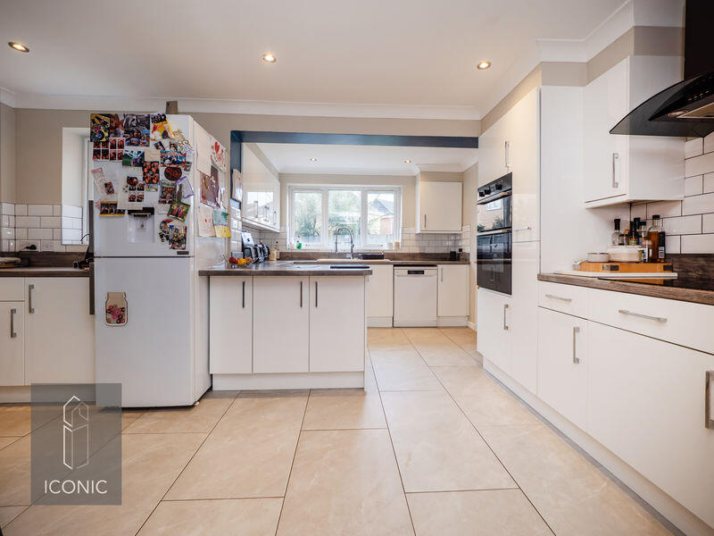 Shillgate Way, Taverham, Norwich photo 2