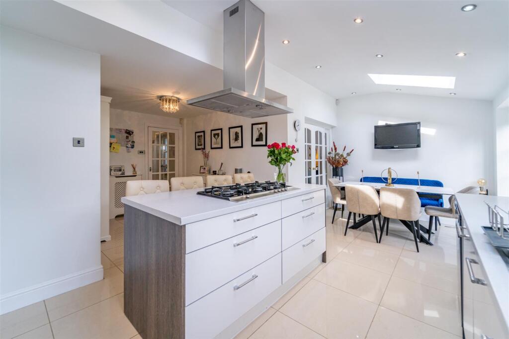 House in Birmingham, West Midlands - View 2