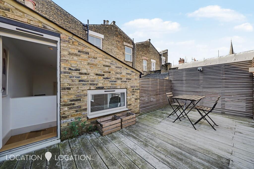 Apartment in London, Hackney - View 2