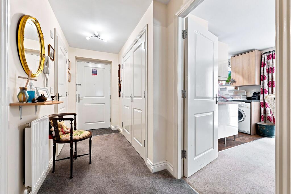 Apartment in Milton Keynes, Wolverton and Greenleys - More