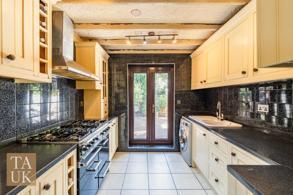 House in Wallasey, Liscard - More