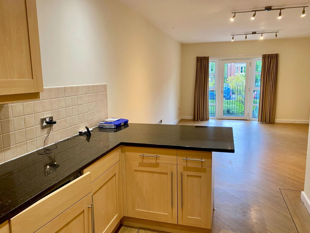 Apartment in Leeds, Wetherby - View 5