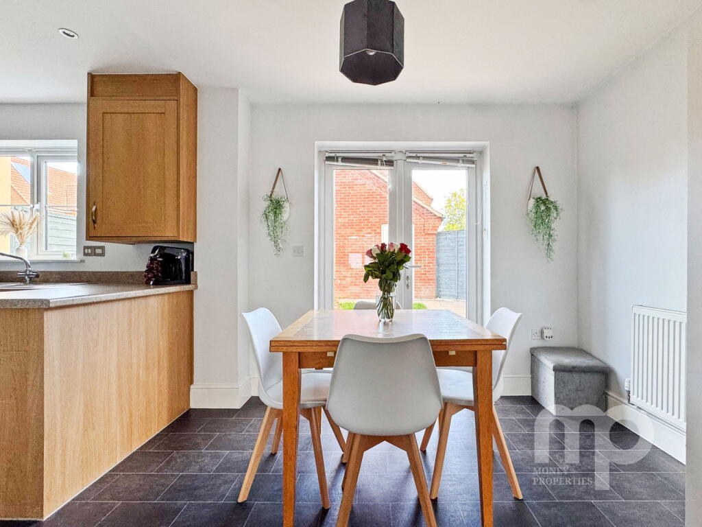 House in South Norfolk, Wymondham - More