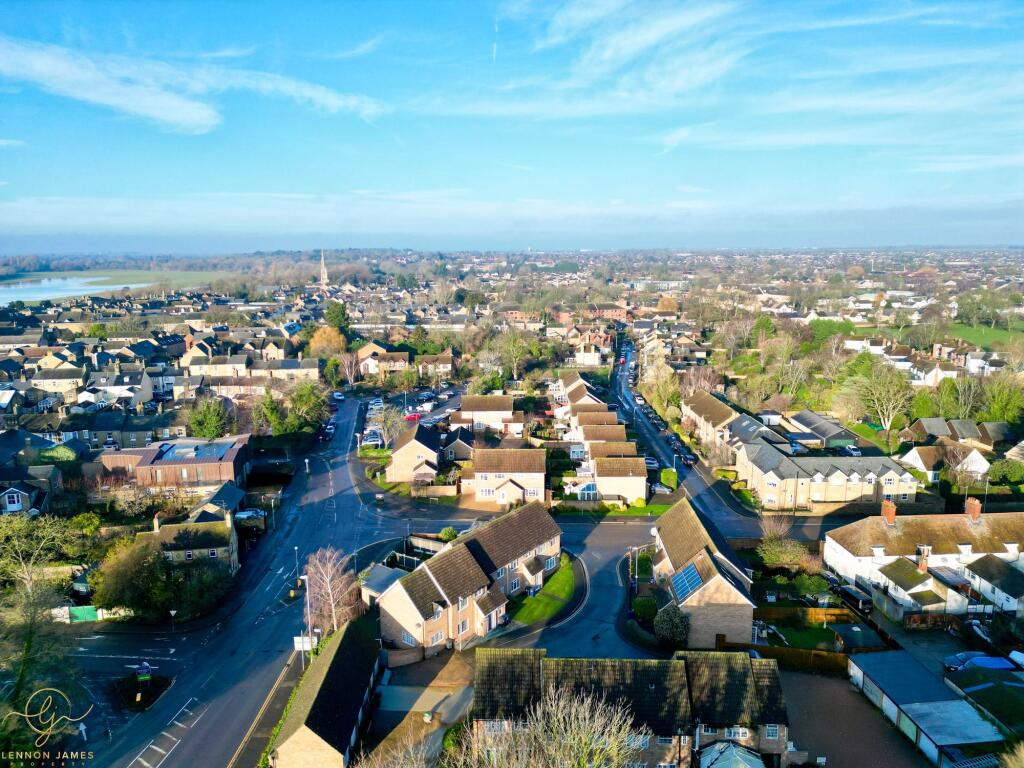 Meadow Close, St. Ives, PE27 photo 3