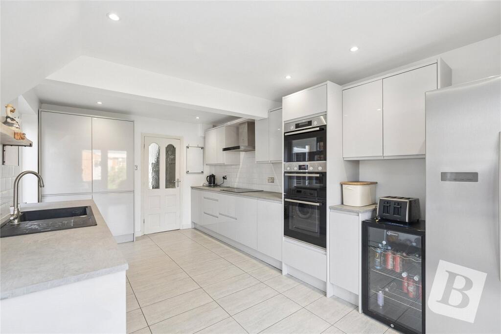 House in London - View 3