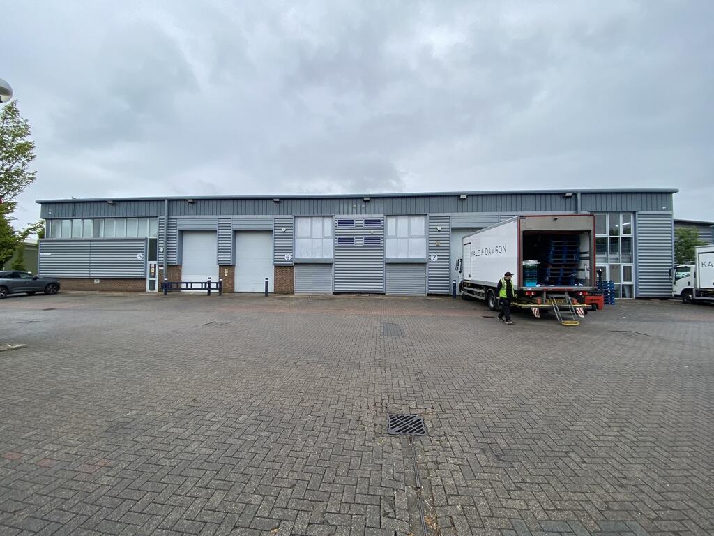 Photo 1