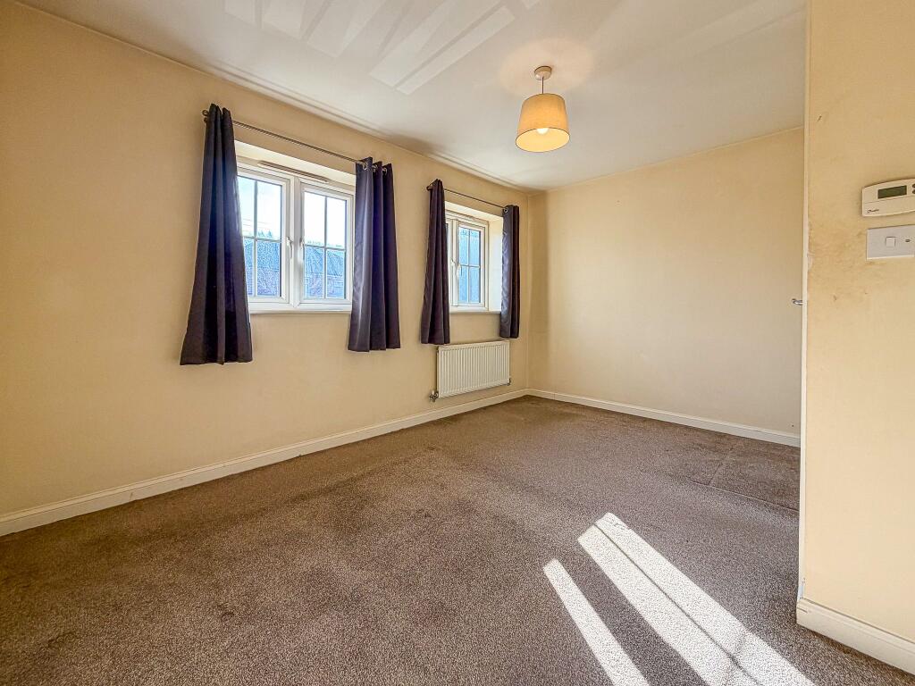 Lilac Crescent, Burnopfield, Newcastle upon Tyne photo 4