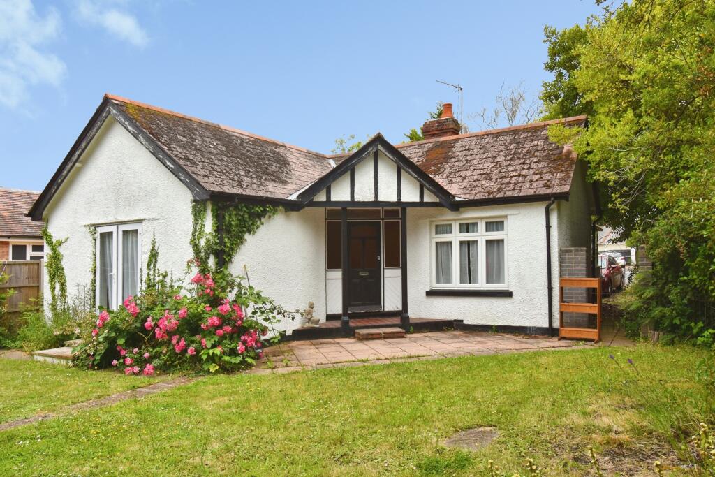 Main image of property: Hunts Pond Road, Park Gate, Southampton, Hampshire