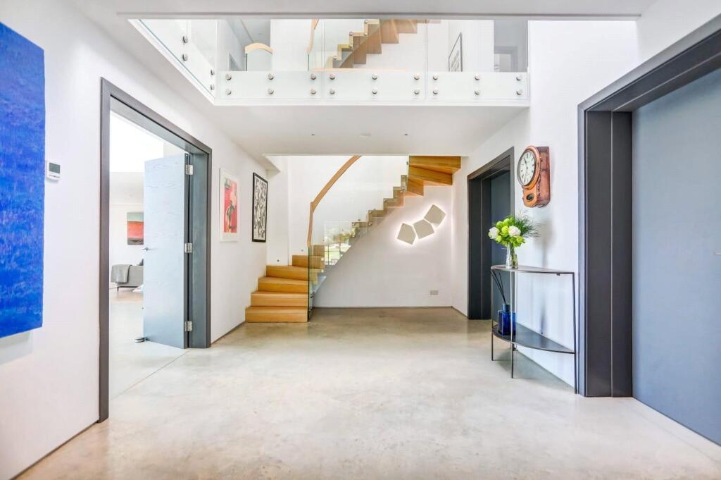 House in Brighton - View 4