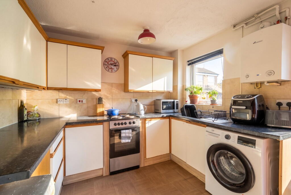 Sandbarn Close, Monkspath photo 4