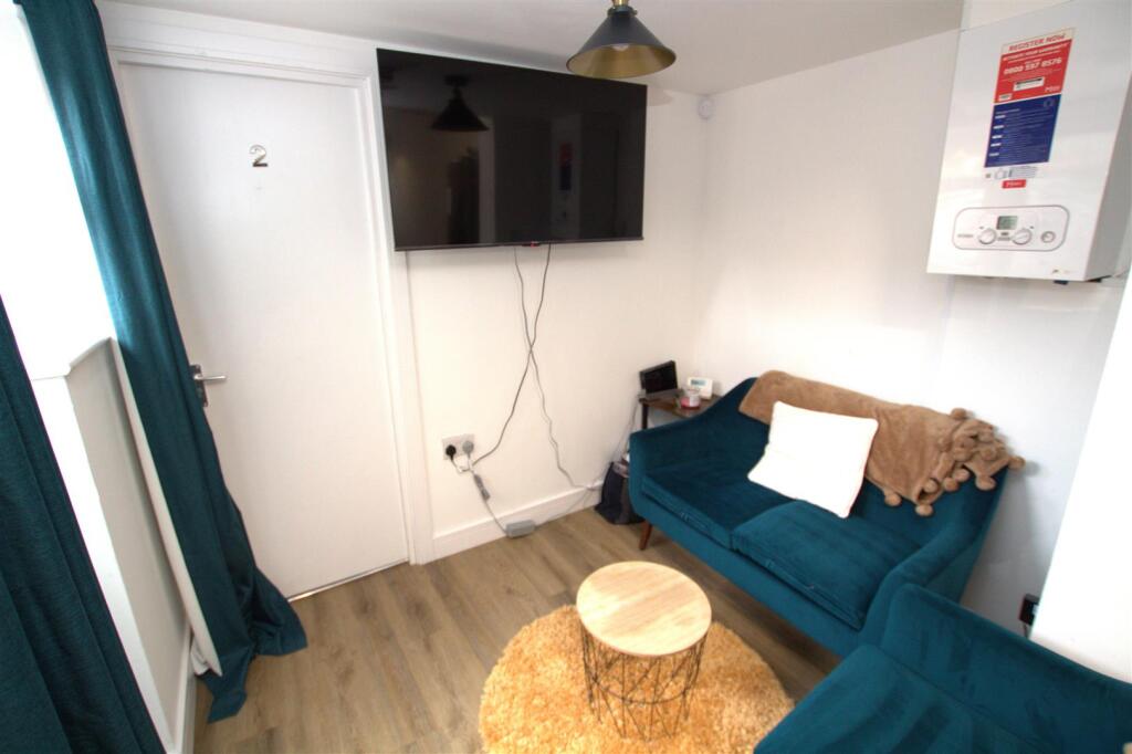 House in Stockton-on-Tees - More