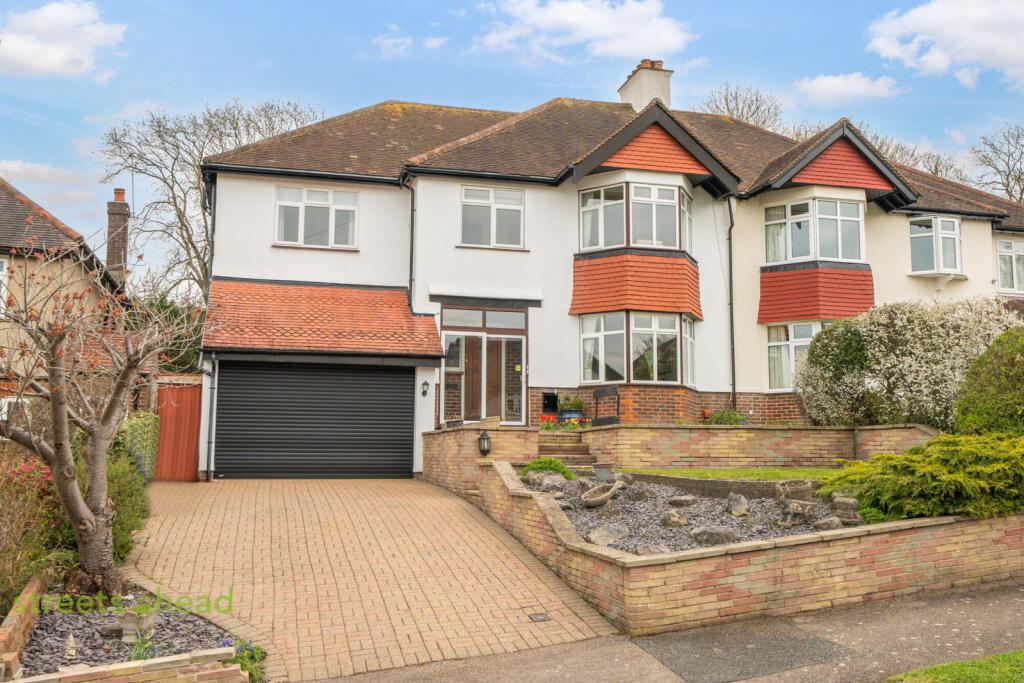 Main image of property: Coulsdon Rise, Coulsdon, CR5