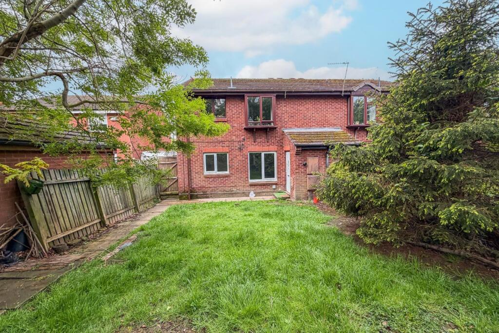 Main image of property: Heron Grove, Shadwell, Leeds