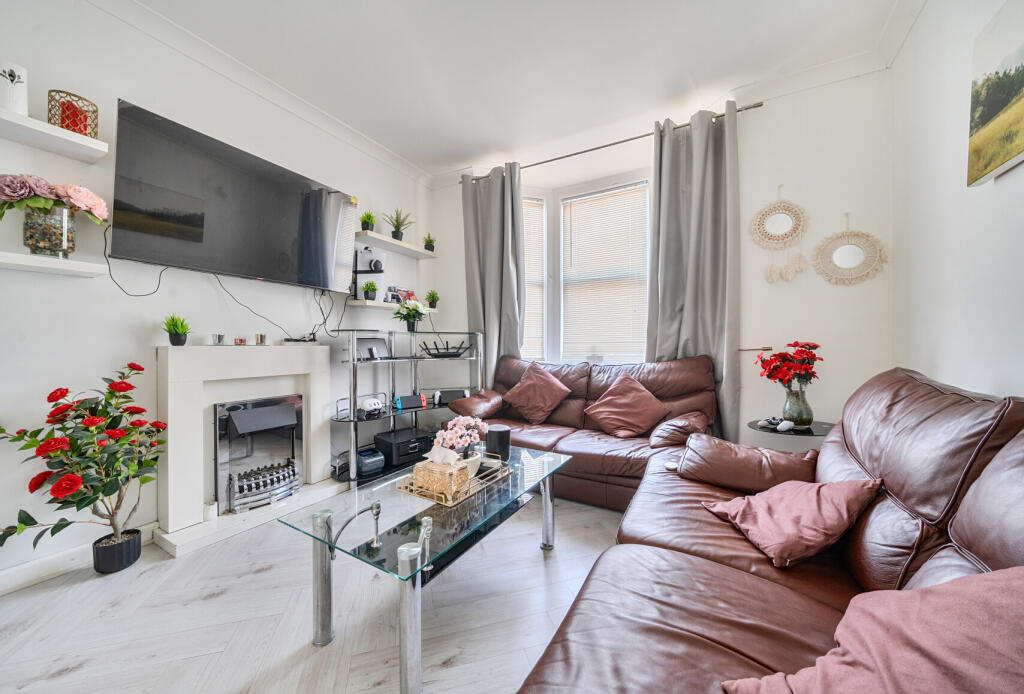 Main image of property: New Queen Street, Bristol, BS15