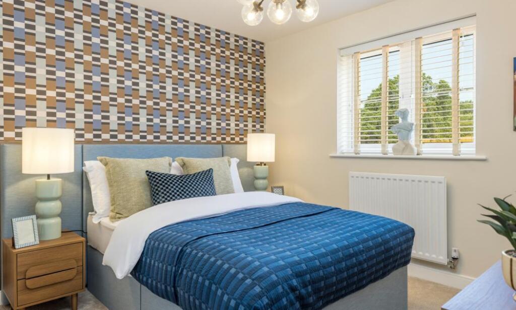 House in Portsmouth - More