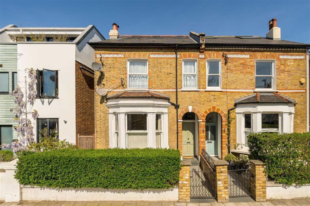Main image of property: Fernlea Road, Balham