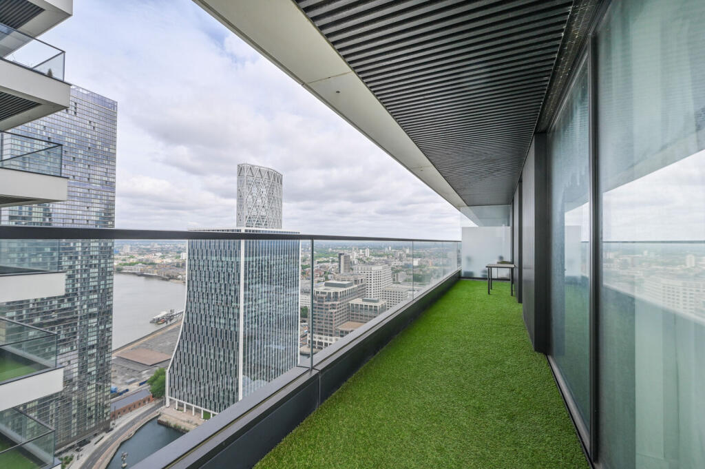 Apartment in London - More