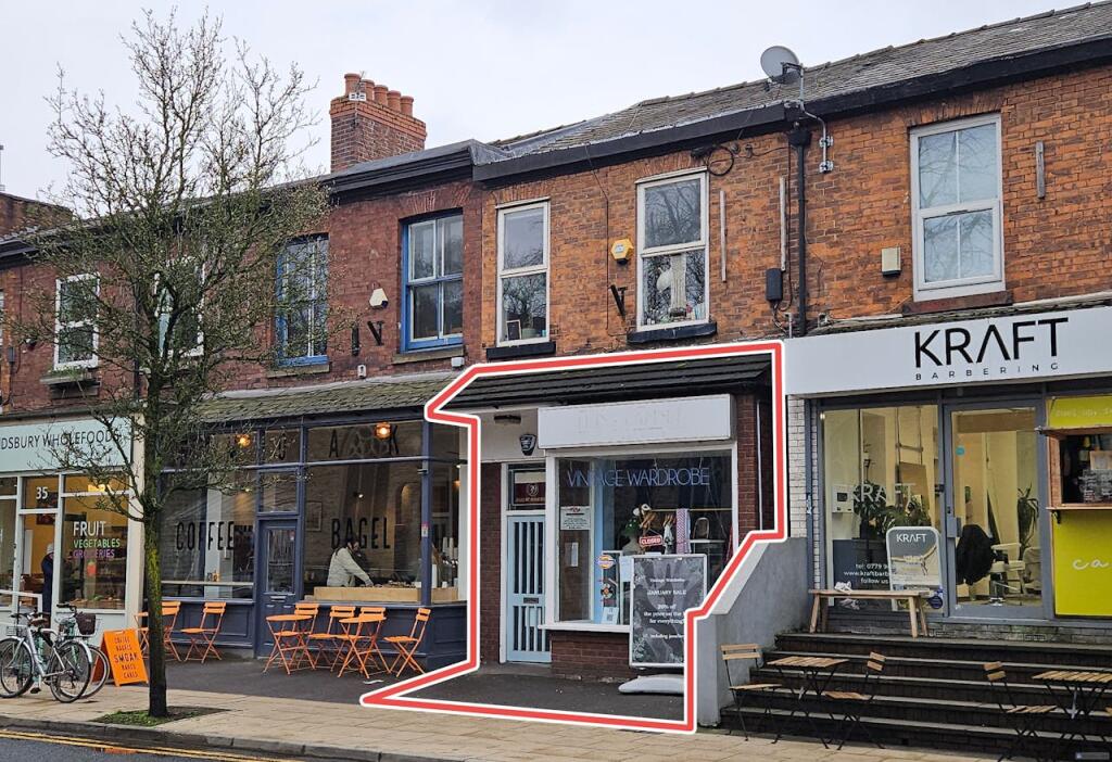 Main image of property: 39 Barlow Moor Road, Didsbury, Manchester, M20 6TW