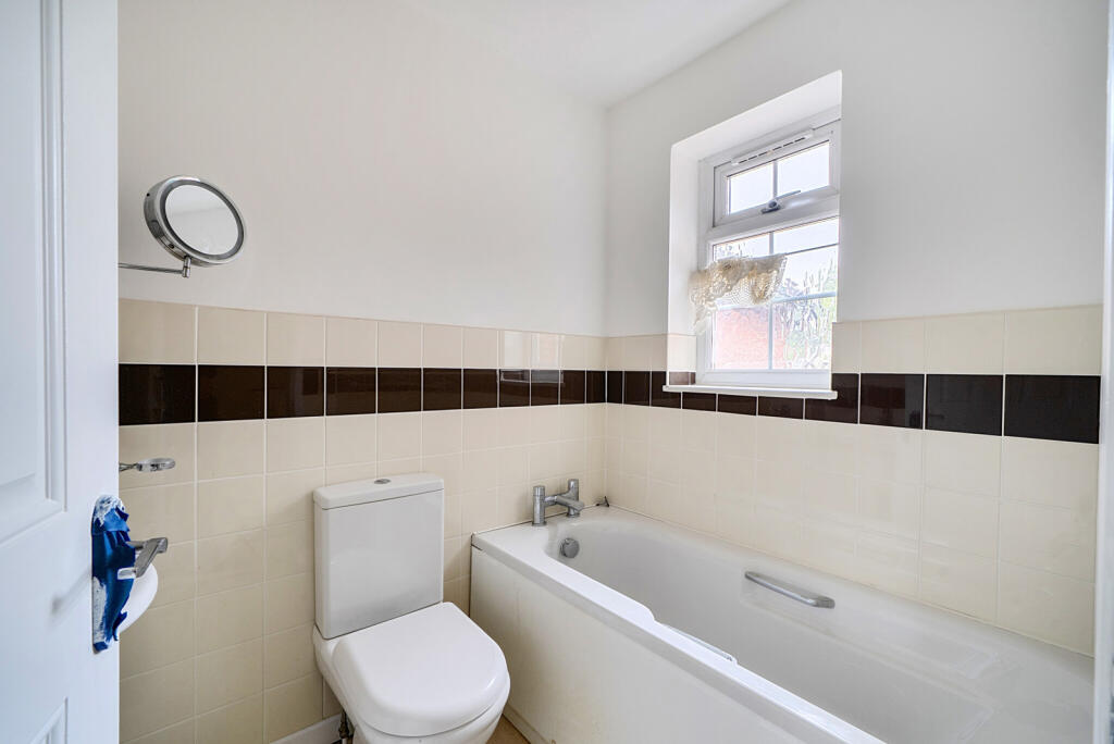 House in Reading - View 5