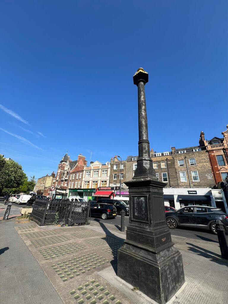 Main image of property: Former Public Convenience, 180 Kennington Lane, London, SE11 4EZ