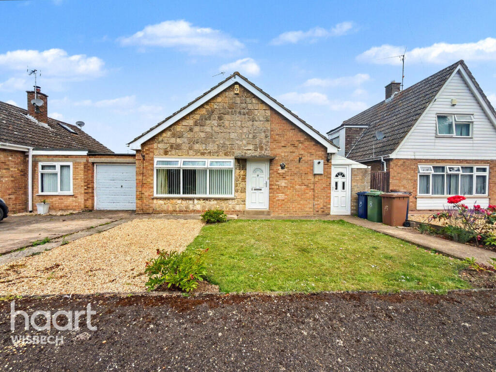 2-bed house on Westfield Road, Newton-in-the-Isle, £200,000