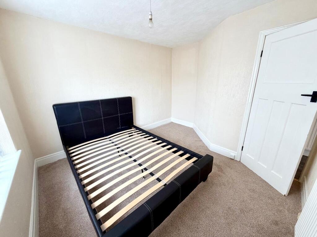 House in Stockton-on-Tees, Saint Ann's, Portrack - More