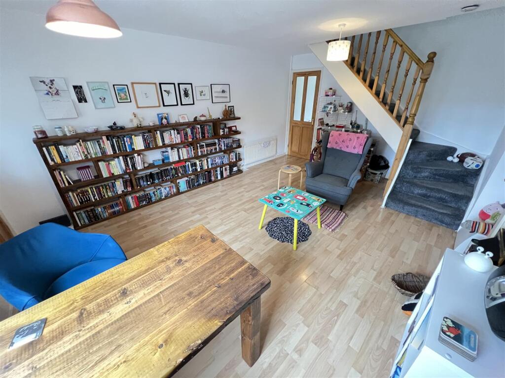 Devizes Drive, Irby, Wirral photo 4