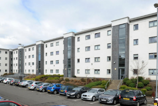 Main image of property: 52 BANK STREET , CAMBUSLANG , G72 7PP