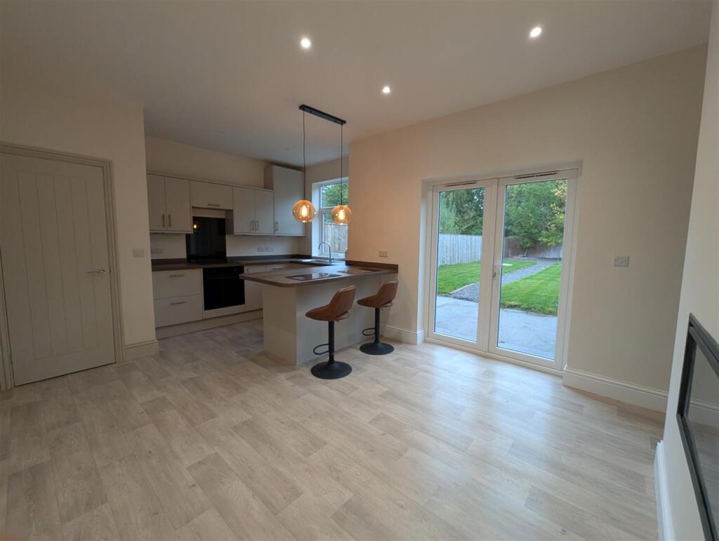 House in Darlington, Bank Top - View 4