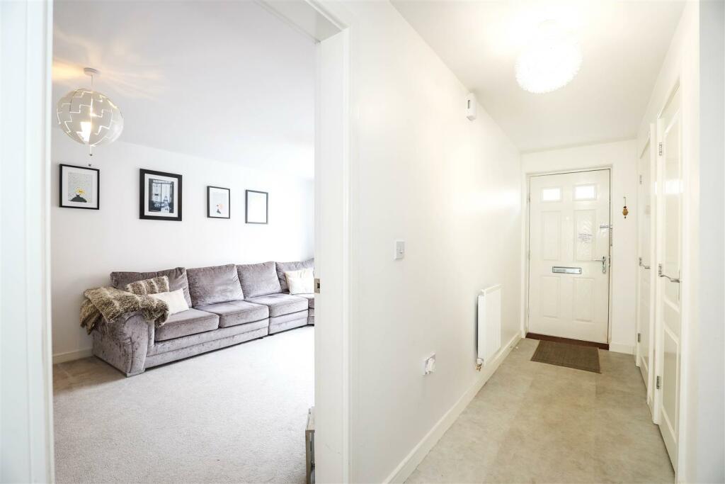 Picca Close, Cardiff photo 3