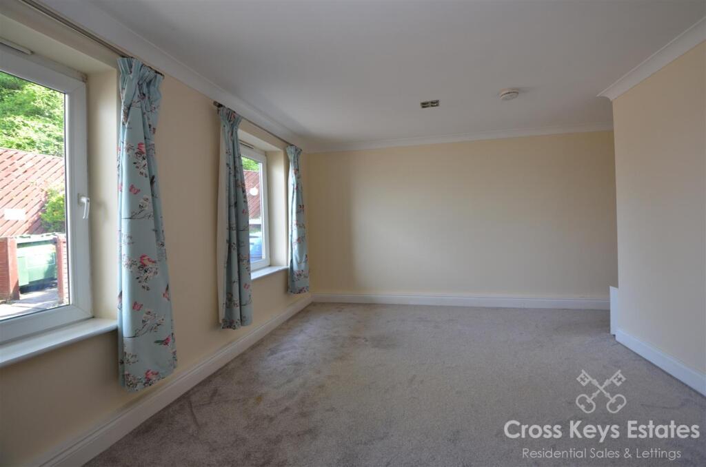 Apartment in Plymouth, Barne Barton - View 2