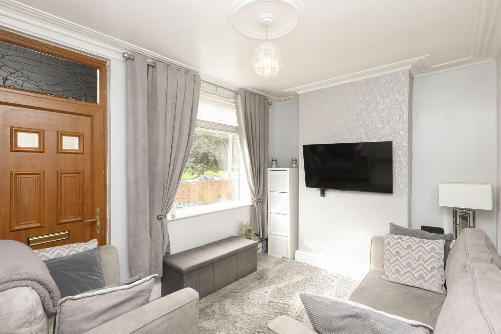 Linden Road, Ecclesfield, S35 photo 4