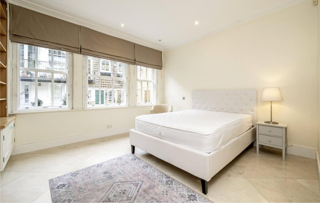 3 bedroom end of terrace house for rent
