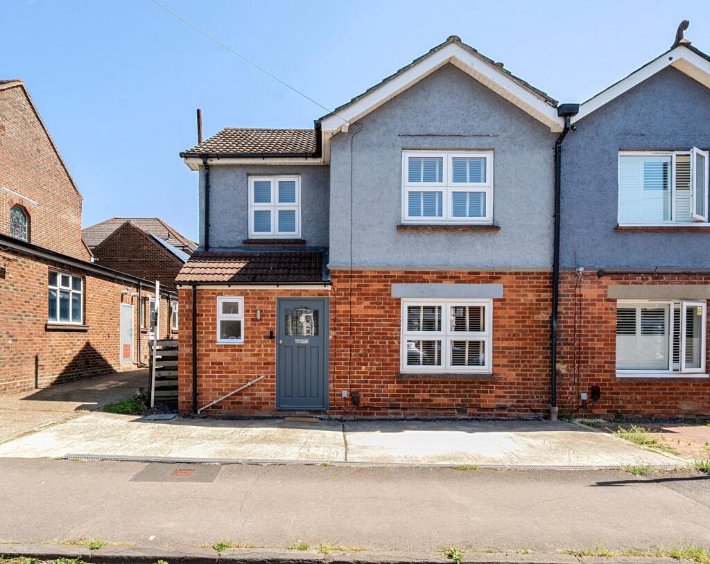 Main image of property: Kings Road, Fareham, Hampshire, PO16