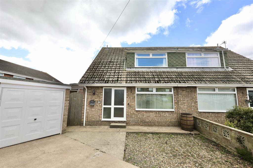 Main image of property: Elm Tree Close, Thorngumbald, Hull