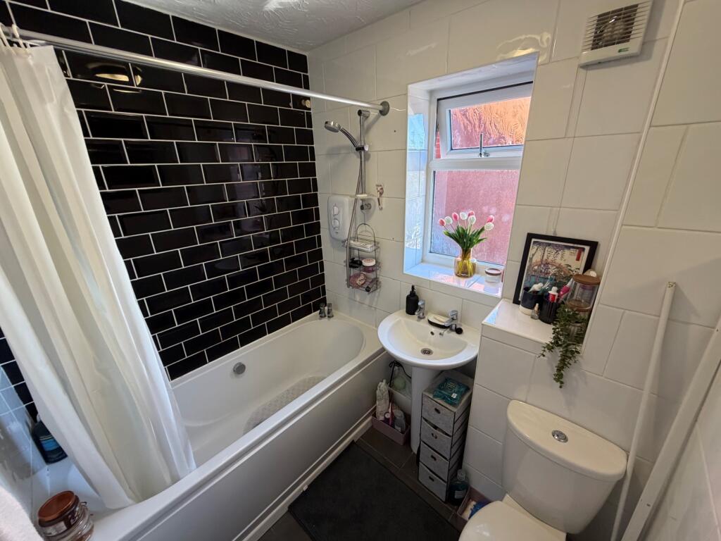 Additional image 13 of Barnswood Close, Halesowen, West Midlands, B63 2de