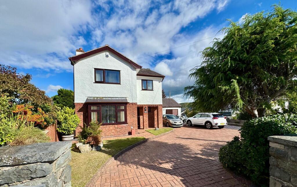 Main image of property: Tyn-Y-Groes, Conwy