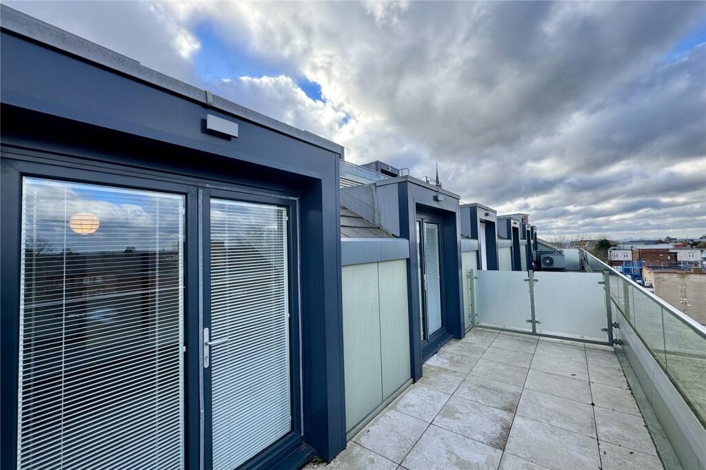 Main image of property: Ingrave House, 8 Ingrave Road, Brentwood, Essex, CM15