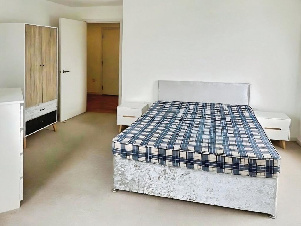 Apartment in Leeds - View 4