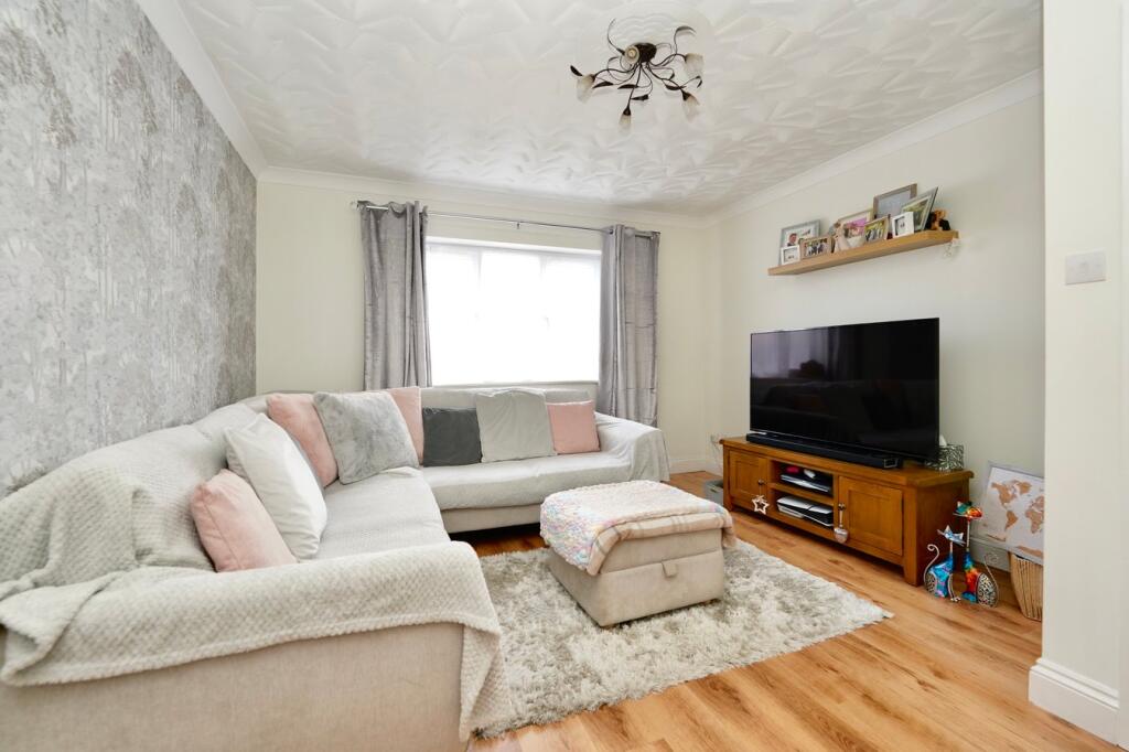 Grange Close, Sawtry, Huntingdon, PE28 photo 2