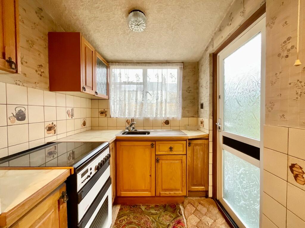House in Newport, Lawrence Hill, Alway - More
