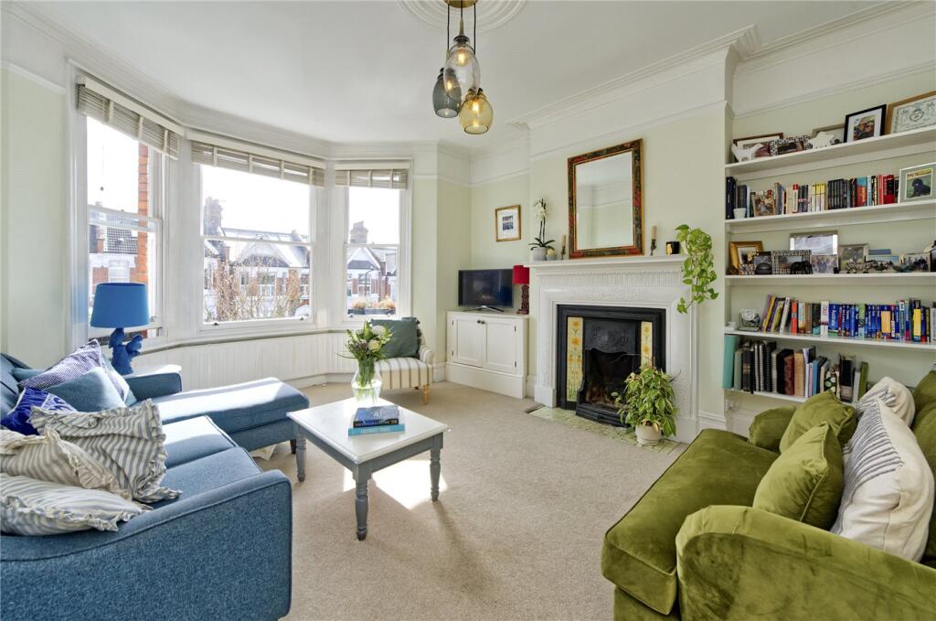 3-bed flat on Ridley Road, London, NW10, £750,000