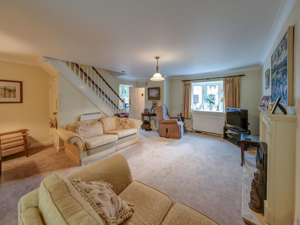 Quayside Mews, Lymm WA13 0HZ photo 2